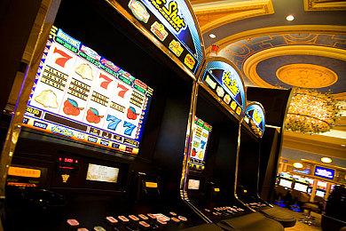 黑白手绘风格冒险游戏《白之旅》发布上市宣传片 明日发行